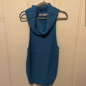 Free people beach blue knit sleeveless turtleneck never worn